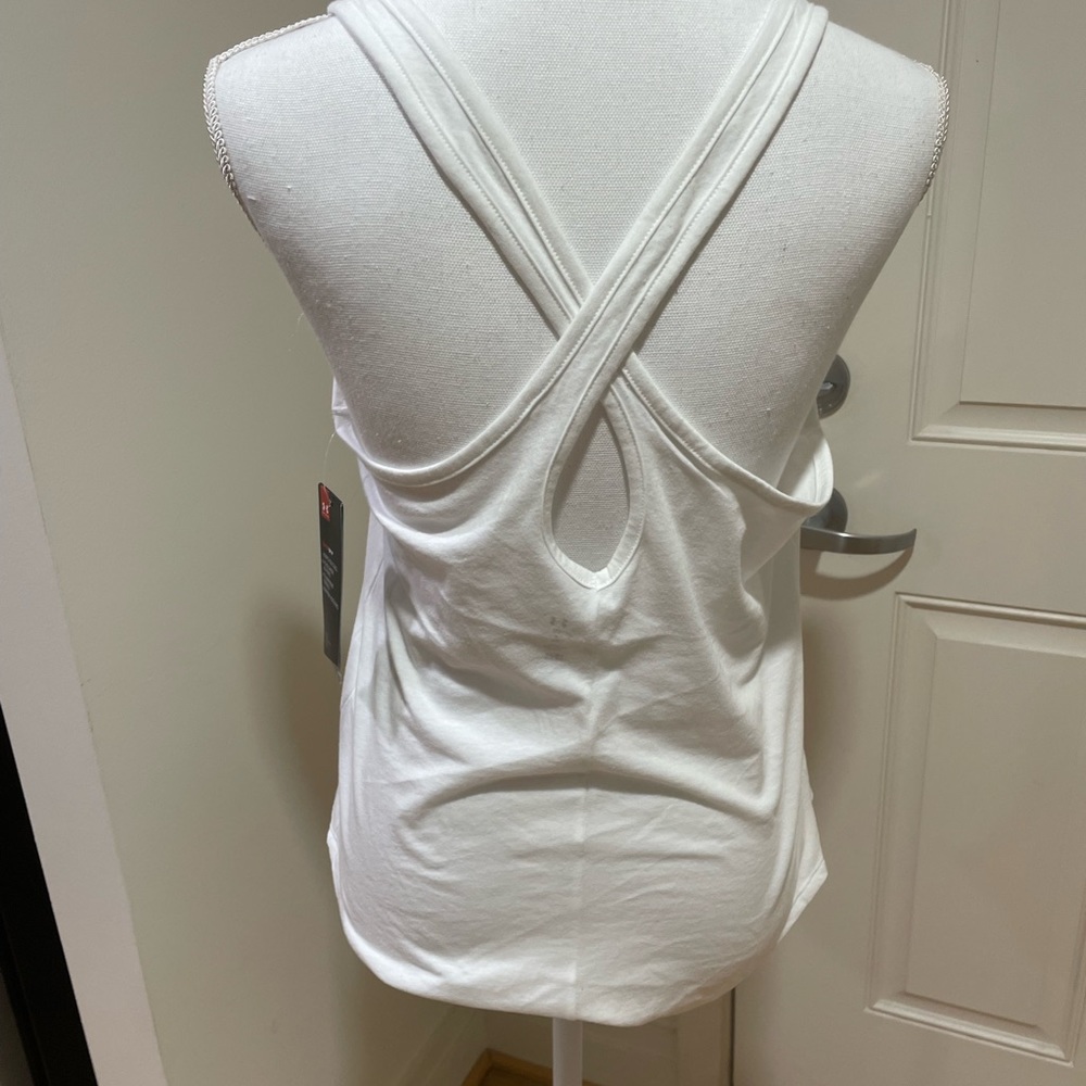 NWT Under Armour Tank - Picture 2 of 4